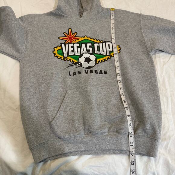 Gildan Gray Pullover Hoodie with Vibrant Graphic Design youth L - Picture 7 of 10